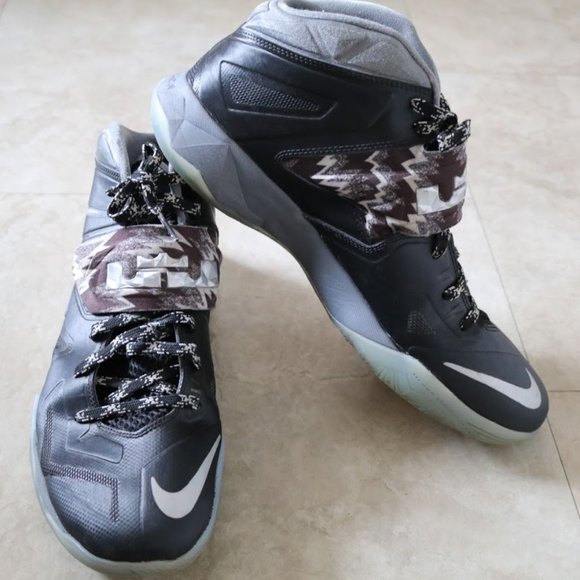lebron james soldier 7